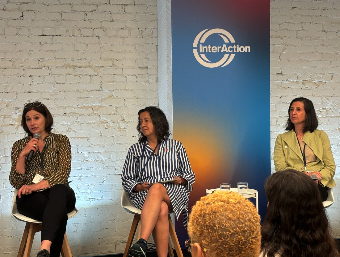 Amazing panel of three powerful women humanitarians from <a href="/SavetheChildren/">Save the Children US</a> <a href="/Oxfam/">Oxfam International</a> <a href="/ODI_Global/">ODI Global | odi-global.bsky.social</a> at <a href="/InterActionOrg/">InterAction</a>  with recommendations in line with our research &amp; we love to see it! 

1⃣UN full pass through of ICRs
2⃣More use of pooled funds for local actors