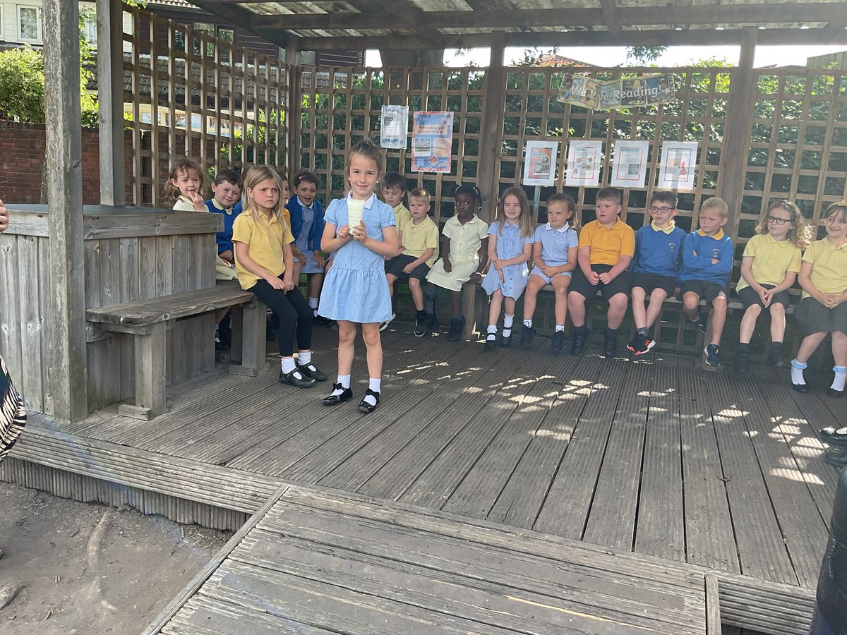 DimpleWell54's tweet image. We have been kind to the neighbour whose objects got blown from her house into our school garden. It’s not everyday you find a teapot on the trim trail and shampoo in the shelter!!! This has inspired us to write about what we found!! #englishDWS #class4 #usingourimagination