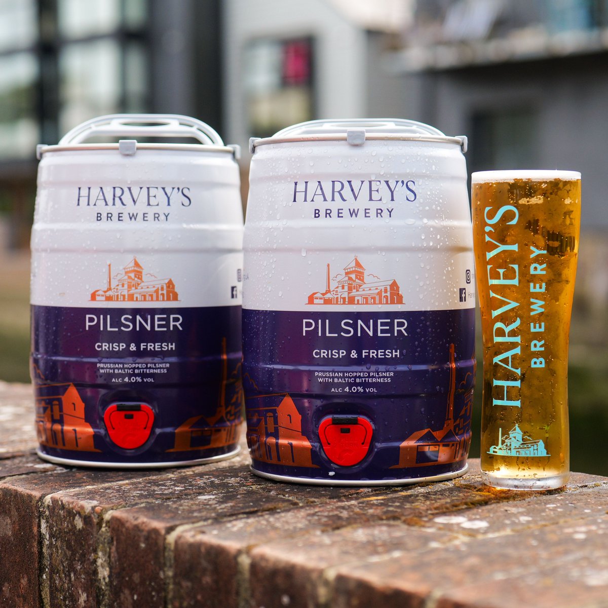 Harveys1790's tweet photo. PILSNER MINI KEG SUMMER SPECIAL!🌞 

Grab two 5-litre mini kegs of our crisp and refreshing Pilsner for just £50, the perfect pour for summer weather! 🍺😎 

Order online or visit our brewery shop (offer valid until midnight this Sunday 30th June) https://t.co/AOydCgluiI https://t.co/tkJrW9zLuU
