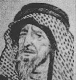 alsaad_2030's tweet photo. يجيك من ينشدك نشدة تفاتيش
يبي يسنع هـرجةٍ يعتمـدها

خله يقوم مفلتٍ في يده ريش
يروح منك وحاجته ما وجدها

#صقر_النصافي https://t.co/UoWKqGQp0v