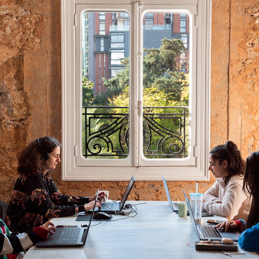 antwork's tweet image. Embrace productivity amidst serene views   #Antwork #WorkSpace #BusinessSolutions #Beirut #MENA