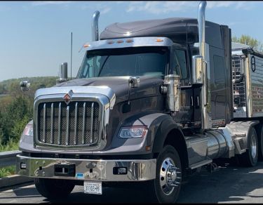 MideastEquip's tweet photo. 2023 International HX Sleeper Semi Tractor.  Stock # 7043-DM.  $ 174,900.00
Extended 5 Year Warranty, Cummins X15, 515 HP, 40K RA, Automatic, 13 Speed, 248 In WB, 73in, Sleeper Plus Extras! Clean Unit! Built to Haul! 
For more information visit https://t.co/pn5zNZngO8 https://t.co/dYNA9BER9O