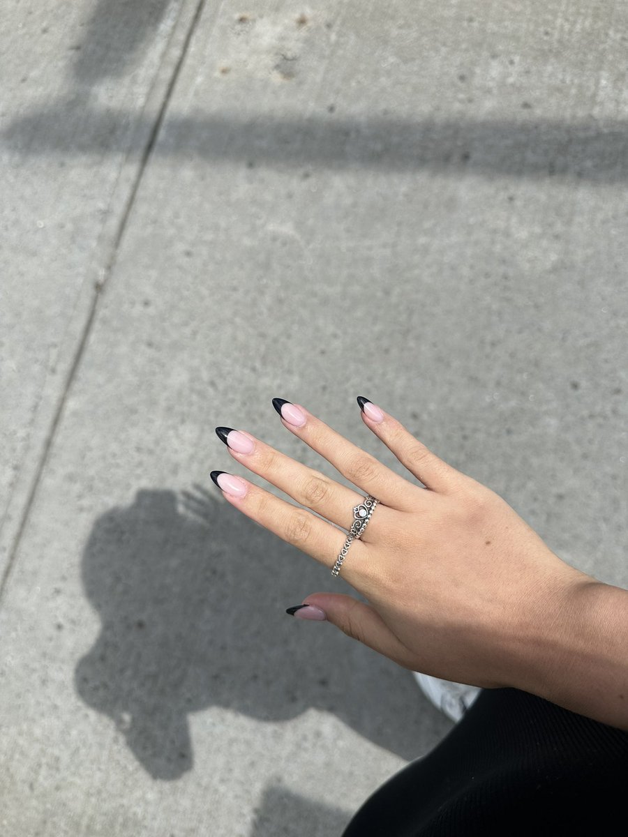 jazmine˚⁠☆˳⁠° tweet media