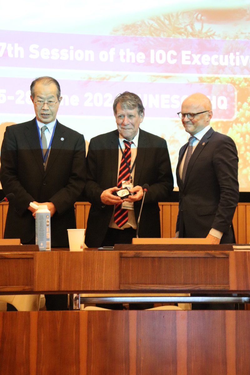 IocUnesco's tweet photo. At our #EC57 Roger Revelle Memorial Lecture, Professor Emile A. Okal from Northwestern University reflects on the global advancements in #tsunami risk mitigation.

Join the IOC #EC57 Executive Council via the livestream 👉 
https://t.co/XfFcVm86Wn https://t.co/uqDag3zYtd