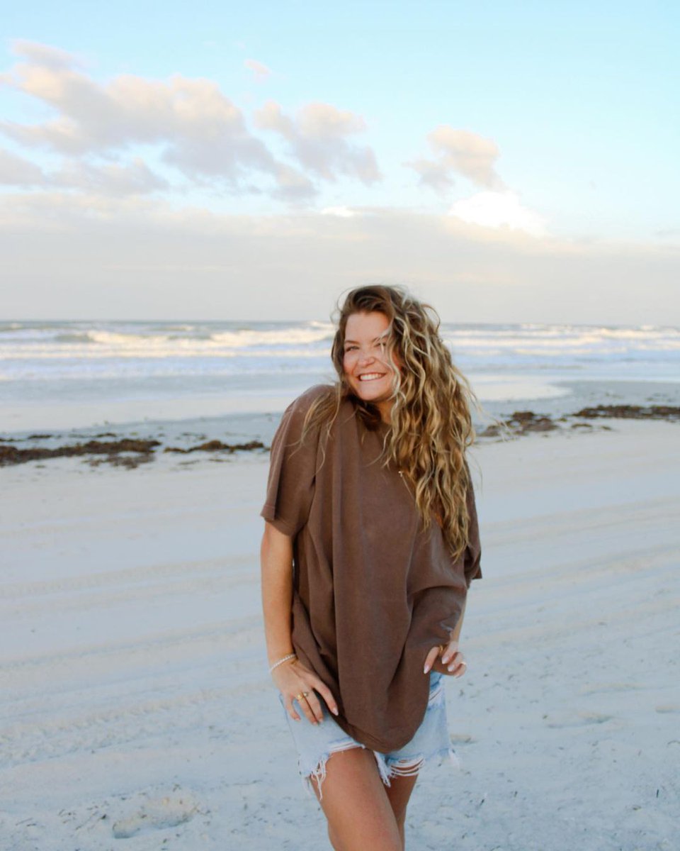 gloapparel's tweet photo. channeling our inner mermaid this summer 🌊🐚☀️

📸: @adalynn.fowler #GLOGetter

#glo #glogetter #godsloveovercomes #faithbasedbusiness #christiansmallbusiness #faithcommunity #faithfulffriends #christiancommunity #faithfashion

https://t.co/JMhQfM56SP https://t.co/WWuFBbue1M