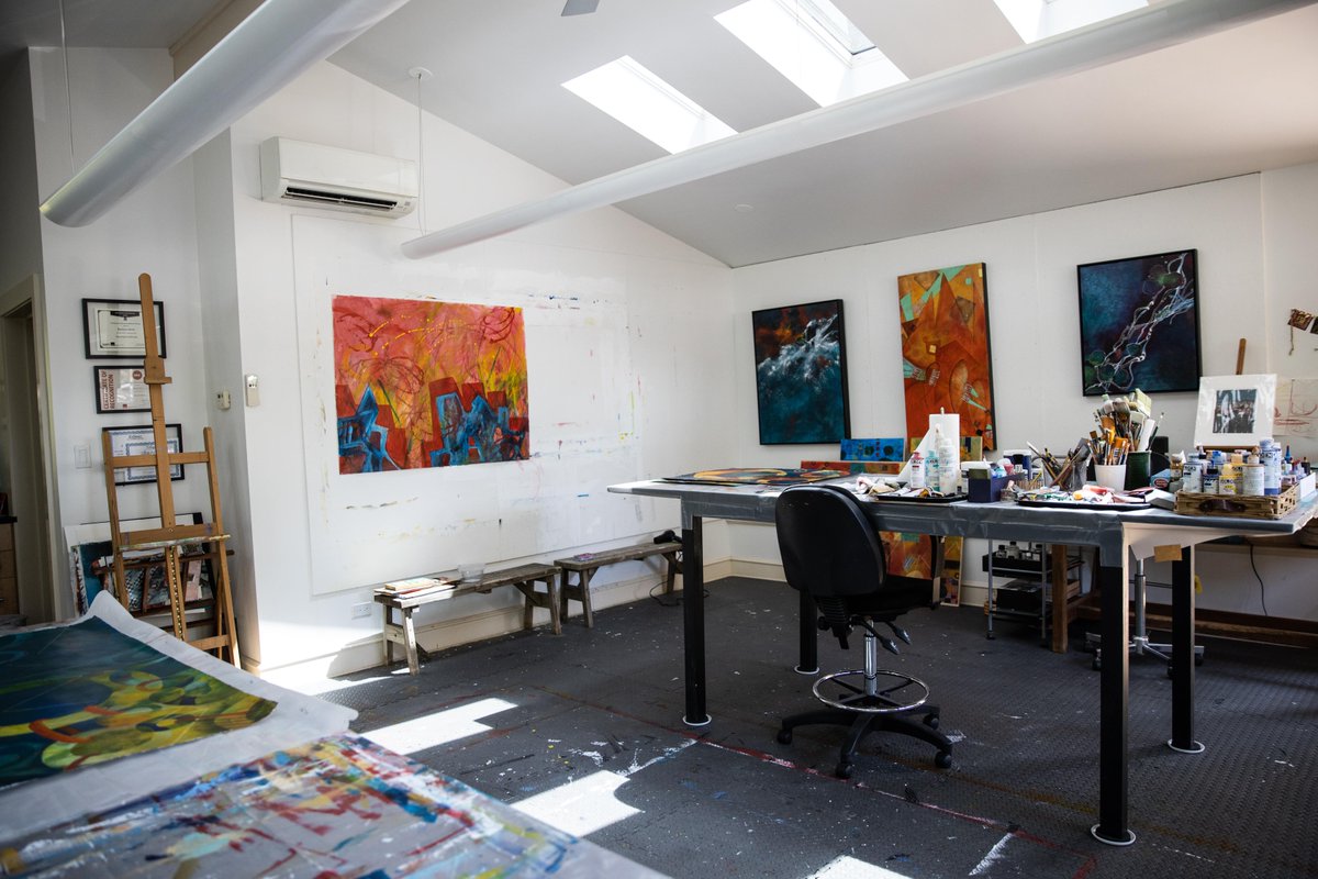 MGTFilms's tweet photo. Safeguard your treasured artwork with MGT Films! 🖼️✨ Our premium window films protect against harmful UV rays, ensuring your pieces stay vibrant and beautiful for years to come. 🌟 #MGTFilms #ArtProtection #WindowFilm #UVProtection https://t.co/ir8F2vLned