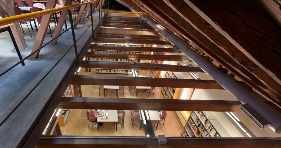 rbmgetafe's tweet photo. Tienes muchas opciones para leer en Getafe 📖
Visitar cualquiera de nuestras bibliotecas 🏢🔗https://t.co/souZh7PNzK
O pasarte por la estación de Getafe Central y buscar la #Metroteca de @metro_madrid 🚇
🔗https://t.co/txAPeayvGh https://t.co/pOETRfZmam