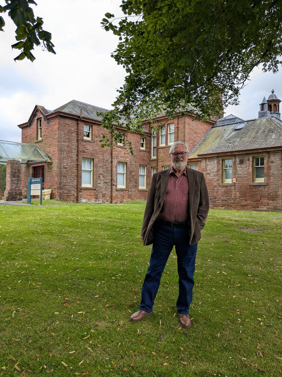 Crichton_Royal's tweet image. Super day walking Dumfries with the Logues, of #Marsden Historical Society, tracing the path of Dora Marsden: teacher, suffragette, writer and editor -- and #Crichton patient from 1935 till her death in 1960. With thanks to Anne Rinaldi @DumGalLibraries.