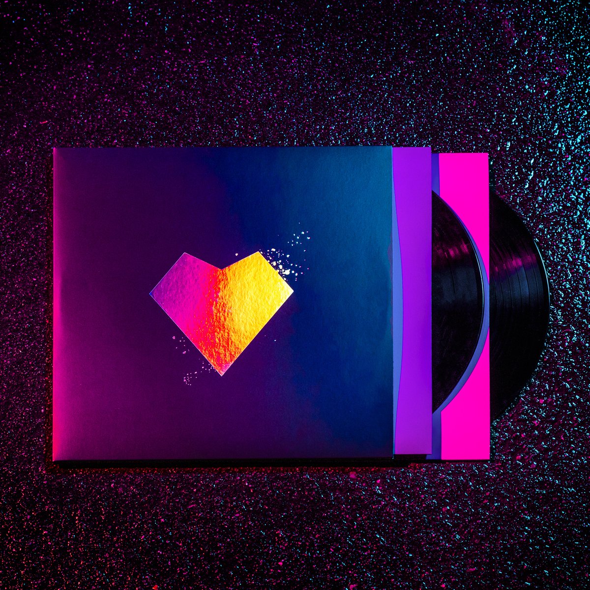 It’s back.

Our Sayonara Wild Hearts 2xLP Vinyl returns, pressed on Broken-Heart-Black Discs and boasting the original Holographic Foil Stamped Gatefold Packaging.

Wild hearts never die: bit.ly/SWHVinyl