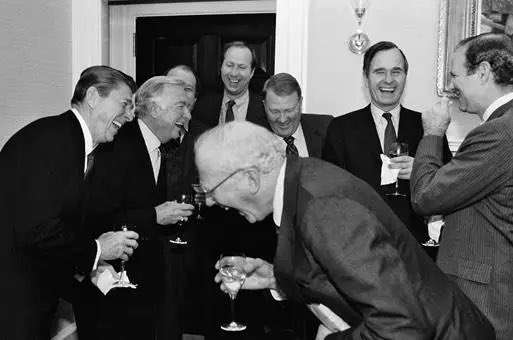 cryptokakarot's tweet photo. "Les hacemos vender todos sus #Bitcoin en 60K pensando que van a comprar en 50K o menos y justo en ese momento se lo pumpeamos a 85K y chao" 🤣🤣🤣🤣🤣🤣🤣 https://t.co/wHiIlc2HOB