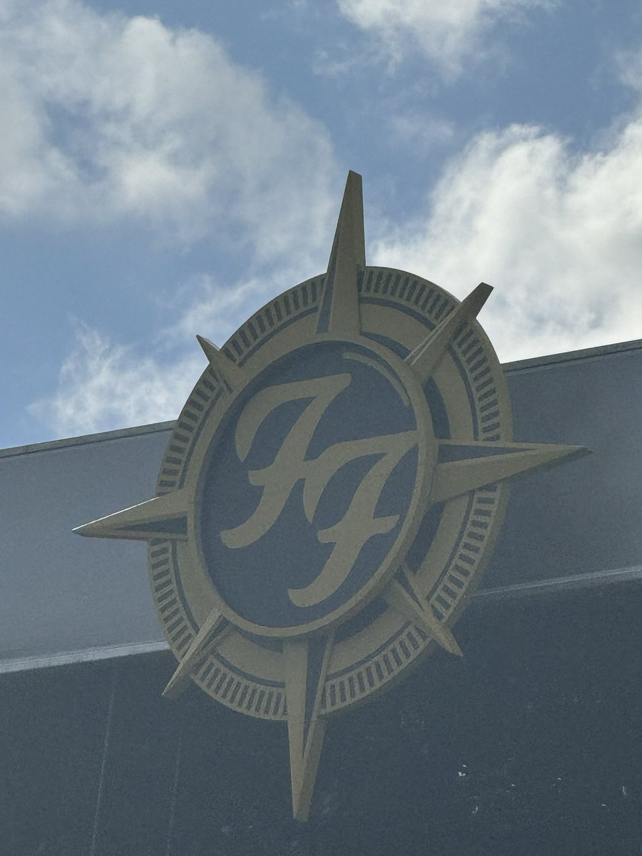 Alan_K_1987's tweet photo. Greenday last week now Foo Fighters this week 🤘🏻 https://t.co/QW3mzBmK1x