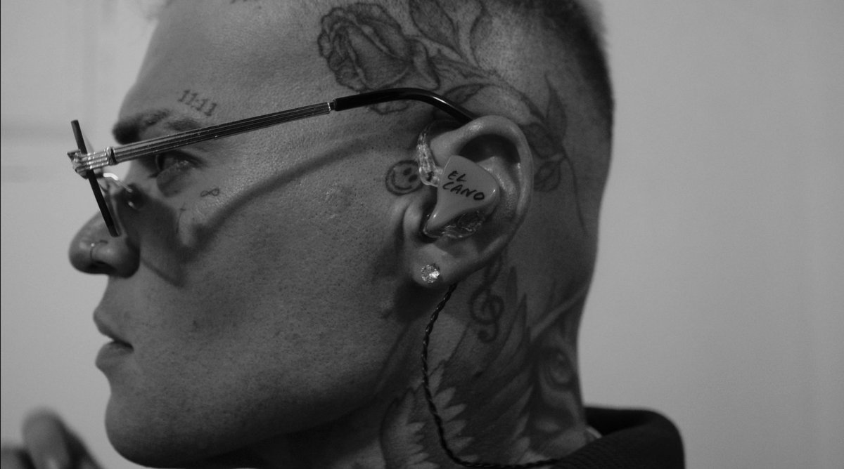 Pre-Show Frames
<a href="/iZaakMusic/">iZaak</a>