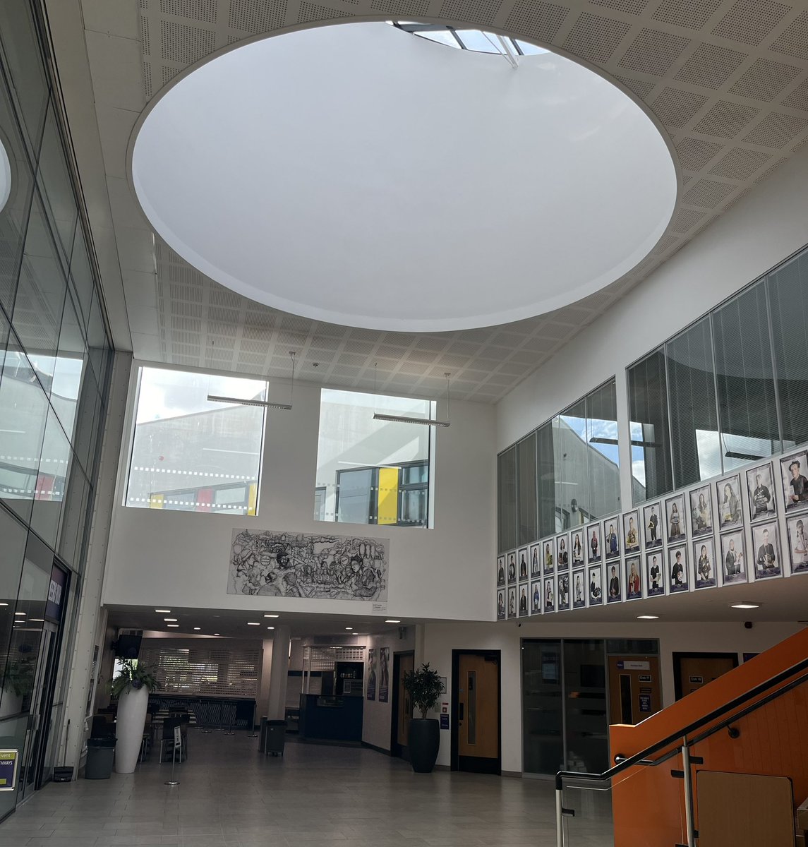 amandak4444's tweet photo. I’m here @WykeCollege tonight, ready to talk to students &amp; parents about all the possibilities @HuddersfieldUni @Hud_SCLS https://t.co/YZLJ8dRdiH