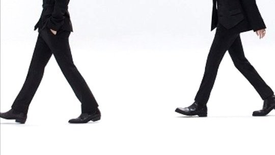 rulesahi's tweet photo. 1 year ago today, T5 made their debut with the song 'MOVE' #트레저 https://t.co/NkOWFDc2sE