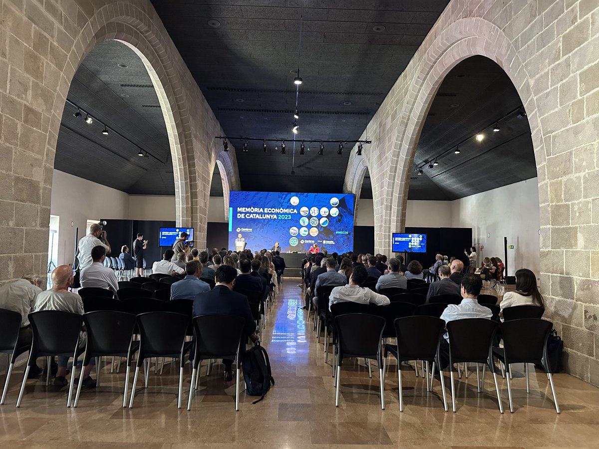 Josep Rull i Andreu (@joseprull) on Twitter photo La #MEC24 de <a href="/cambrescat/">Consell General de Cambres de Catalunya</a> és una eina imprescindible per analitzar la salut de la nostra economia. Aporta dades optimistes, però alerta del retard considerable en el desplegament d’energies renovables, claus per frenar l’impacte negatiu del canvi climàtic en l’economia i la vida. La #MEC24 de <a href="/cambrescat/">Consell General de Cambres de Catalunya</a> és una eina imprescindible per analitzar la salut de la nostra economia. Aporta dades optimistes, però alerta del retard considerable en el desplegament d’energies renovables, claus per frenar l’impacte negatiu del canvi climàtic en l’economia i la vida.