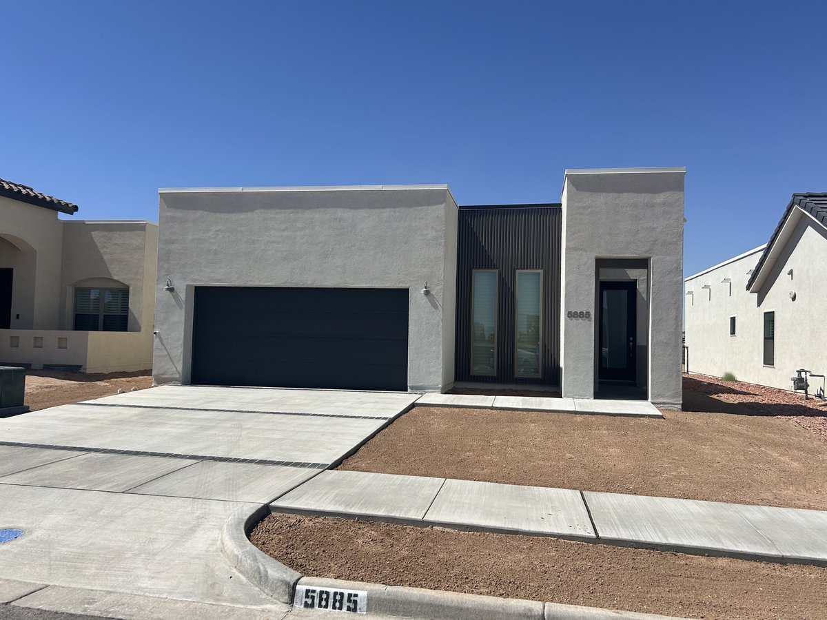 paloverdehome's tweet photo. Some very recent deliveries! Let’s get YOU in to your new @paloverdehomes! Contact @clearviewep at 915.996.5972 for more in formation! 5 engineering degrees and 2 architecture degrees on staff, 17 years in business, over 2,300k homes built, VOTED Builder of The Year 8x 🫶🏼🧡✌️ https://t.co/T2NMYOWw7x