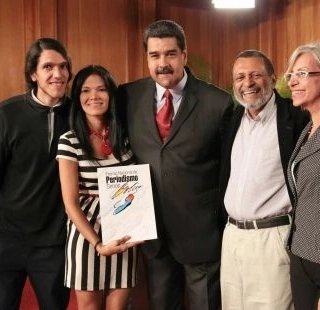 cbolivariana's tweet photo. #27Jun Feliz Día del Periodista!! Que profesión tan noble, hermosa, que nos acerca a la verdad. 

Saludos a nuestros comunicadores populares de la clase obrera por mostrar las luchas  de los trabajador@s para el rescate de la producción, la economía, el mundo sindical, la unidad. https://t.co/a3XLciYURE