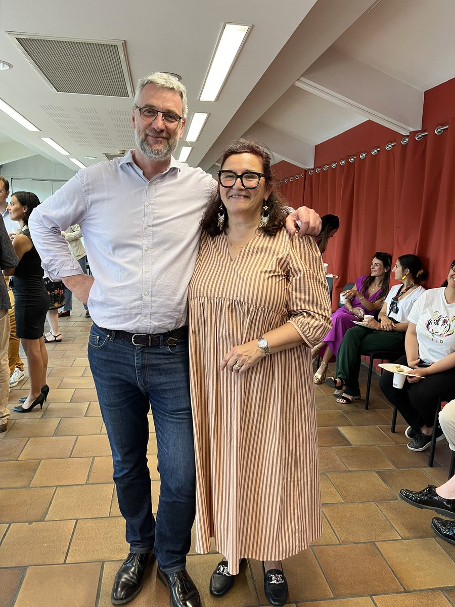 ProcureureNIMES's tweet photo. 📣 Mutations
La juridiction et ses partenaires rassemblés pour remercier les collègues partant Véronique Compan, procureure adjoint et Vincent Edel, substitut. Chacun promu au grade supérieur ! direction @VilledAles @ca_bordeaux Ainsi va la vie d’une juridiction.👏🏽 @nimes https://t.co/l6fa49k6Dn