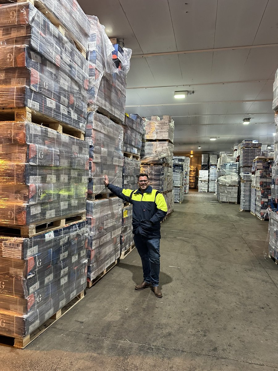 A huge thank you to Bobby &amp; Danny <a href="/SmalesFish/">Smales</a> for showing us round their factory. It’s a very impressive set-up &amp; the visit has vastly improved our knowledge of frozen at sea fish 🐟❄️

Plus it was quite nice to stand in their freezer stores &amp; cool down for a bit! 🥶

#fish #kfe