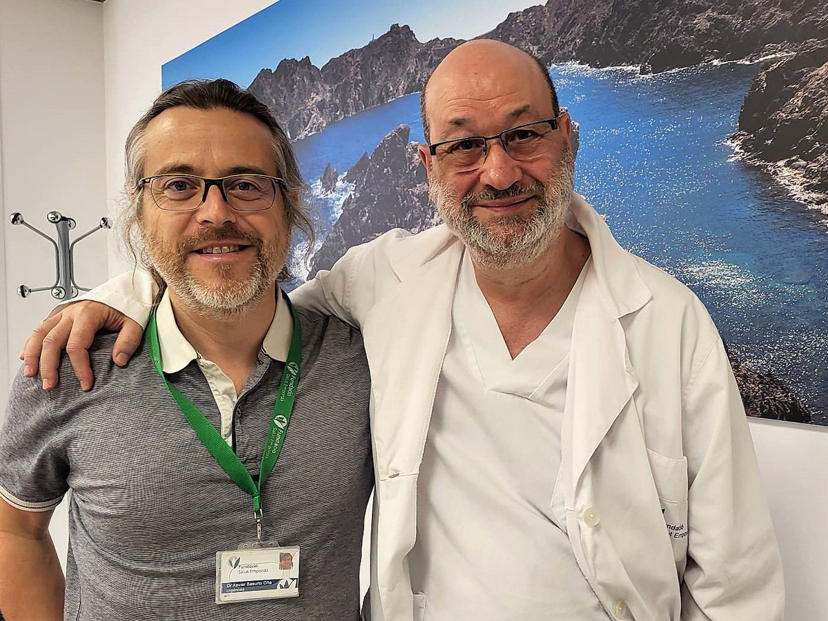 HospiFigueres's tweet photo. 🎉 El 30 de juny, es jubila el doctor Armand Grau. L'Armand ha estat metge del servei de Medicina Interna de l'Hospital de Figueres des del 1991, i cap d'estudis de la FSE des del 2006. https://t.co/HSdiHO4Ypd