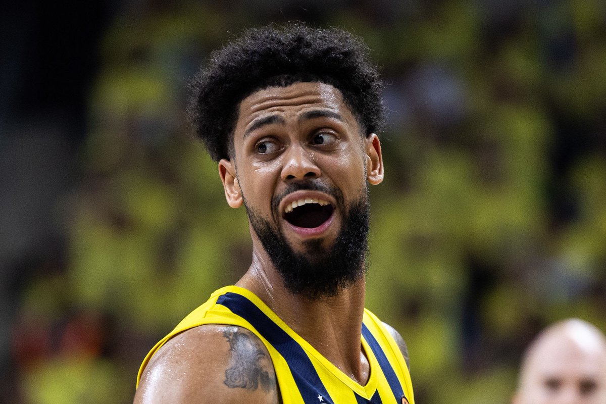 InfoBasket_EU's tweet photo. Tyler Dorsey podría estar cerca de firmar con Olympiacos para la próxima temporada que podría remplazar a Isaiah Canaan https://t.co/rbLaI24VA7