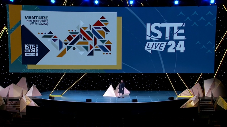 Jenn Johnson tweet media