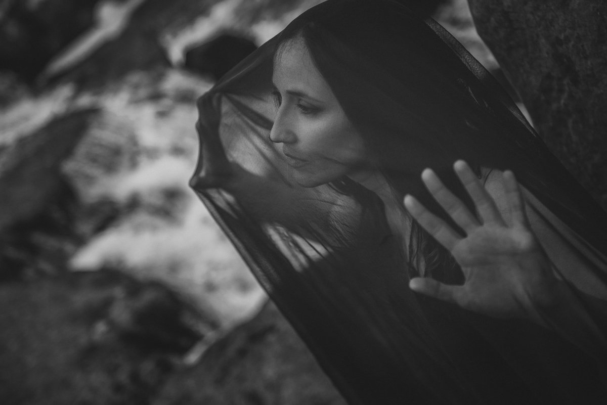 ITAP
'Release Me' (which sold out in a few hours on <a href="/objktcom/">objkt</a>) was part of the <a href="/NFTGoddesses/">NFTGoddesses</a> project 'Say Her Name', in which a percentage of the profits went to Iranian women artists.