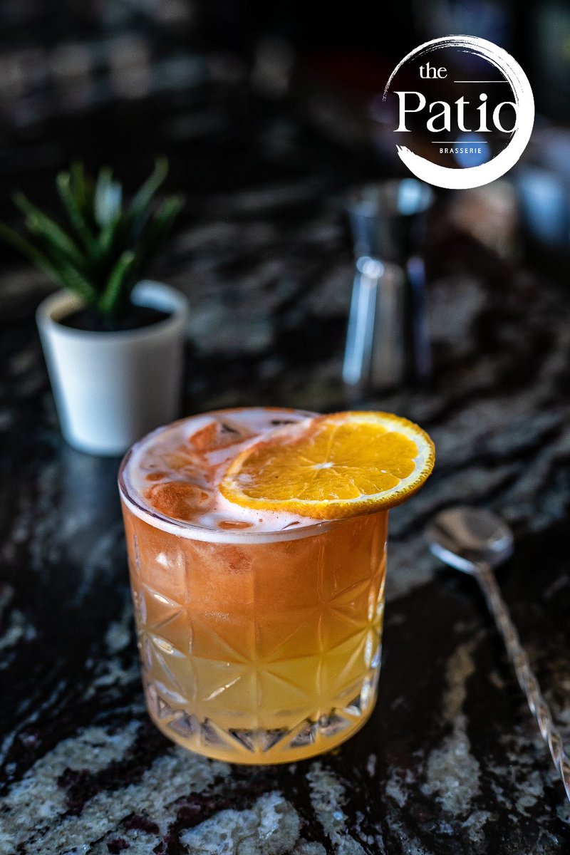 HugamaraGroup's tweet photo. Our classic whiskey sour is a timeless blend of sweet and sour, perfect for any occasion. π₯ π
Buy 1, get 1 FREE on selected cocktails from 6 PM to 10 PM every Thursday!
#CocktailThursday
#LetsGoToThePatio https://t.co/HNSNnO35Lf