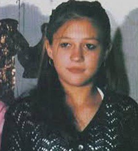 desaparecidaorg's tweet photo. Fernanda Aguirre tenía 13 años, cuando desapareció el 25/7/2004 en San Benito, provincia de Entre Rios. Su mamá murió buscándola😔😢
NO dejemos nunca de compartirlo🙏❤️

#Parana #EntreRios #Argentina https://t.co/RVX9DocJgB