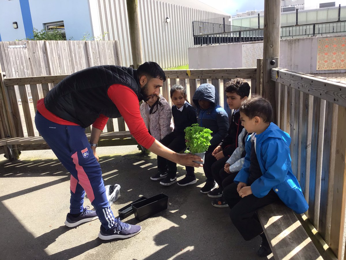 Dipika Patel (@dipika4patel) on Twitter photo We planted herbs, potatoes, and flowers in our gardening session. We can’t wait for our plants grow! 🌱🪴👩🌾🧑🌾 <a href="/LozellsPrimary/">LozellsPrimarySchool</a> <a href="/LozellsJH/">Miss Hocking</a> #eyfs #gardening We planted herbs, potatoes, and flowers in our gardening session. We can’t wait for our plants grow! 🌱🪴👩🌾🧑🌾 <a href="/LozellsPrimary/">LozellsPrimarySchool</a> <a href="/LozellsJH/">Miss Hocking</a> #eyfs #gardening