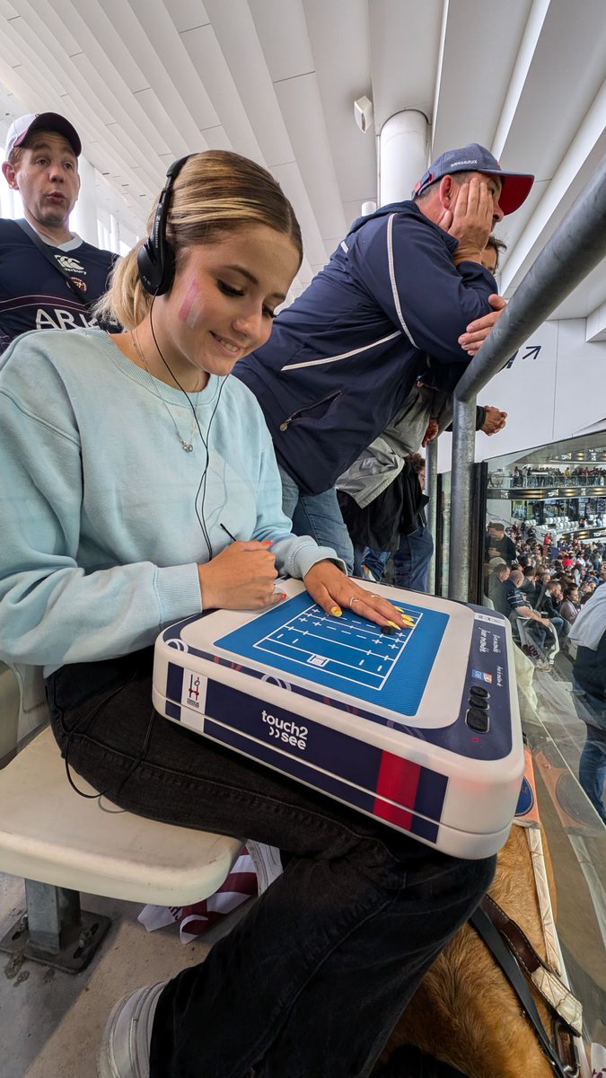 Fiers de couvrir la finale du <a href="/top14rugby/">TOP 14 Rugby</a> à Marseille auprès des fans non-voyants et malvoyants grâce à notre collaboration avec le Fonds de Dotation de la <a href="/LNRofficiel/">Ligue Nationale de Rugby</a> &amp; <a href="/GMF_assurances/">GMF</a>. En attendant la finale entre le <a href="/StadeToulousain/">Stade Toulousain</a> et <a href="/UBBrugby/">Union Bordeaux Bègles</a>, retour en 📸sur les demies ⤵️