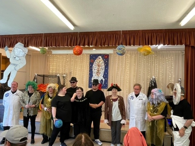 Another top performance from our Odell Players. Interstella Odella received raving reviews from the amazing audience. Thanks to The Elizabeth Mills Centre for letting us use their stage and to everyone who came to see it.
#performingarts #DayCentre #learningdisabilities
