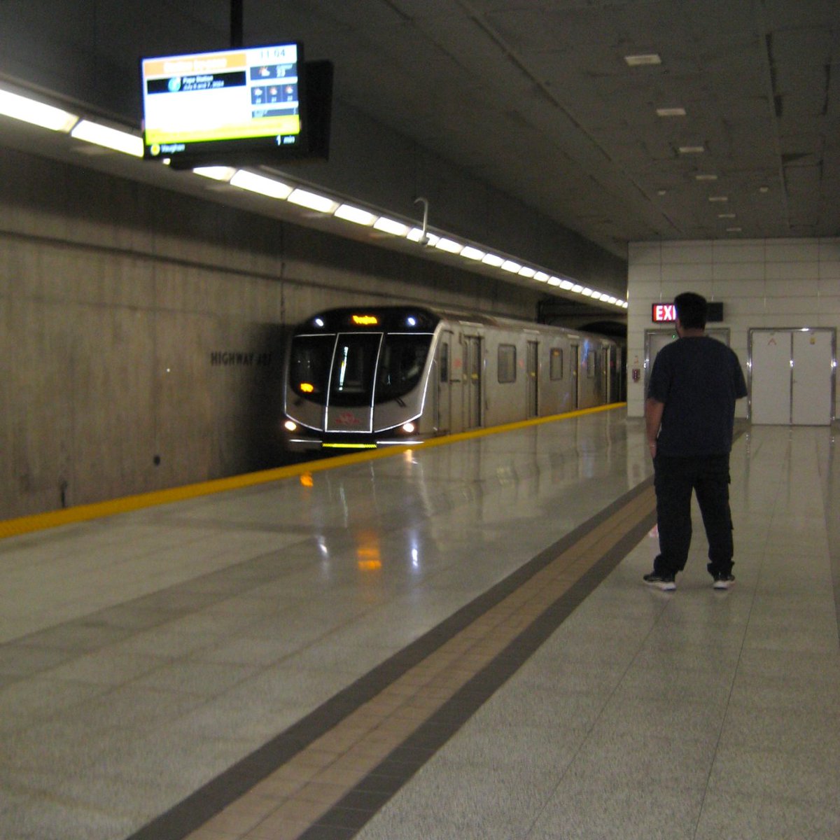 mytogblog's tweet image. A little street photography from a recent trip to Toronto.

What type of street photos do you prefer? People in or out?

And is that different from the photos you usually take?

#torontophotographer #blogto #streetphotographycommunity #streetphotography_colour