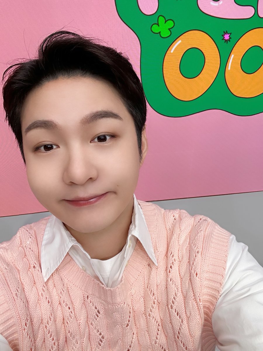 [📸] ✨240628 ENA #눈떠보니OOO✨

MC 창섭 군과 같이 보낸 시간🕗
절대 잊지 못할 거예요😭
예전에도 지금도 앞으로도 함께해 주세요💙

#이창섭 #LEECHANGSUB
#눈떠보니땡땡땡 #눈떠보니 #땡땡땡