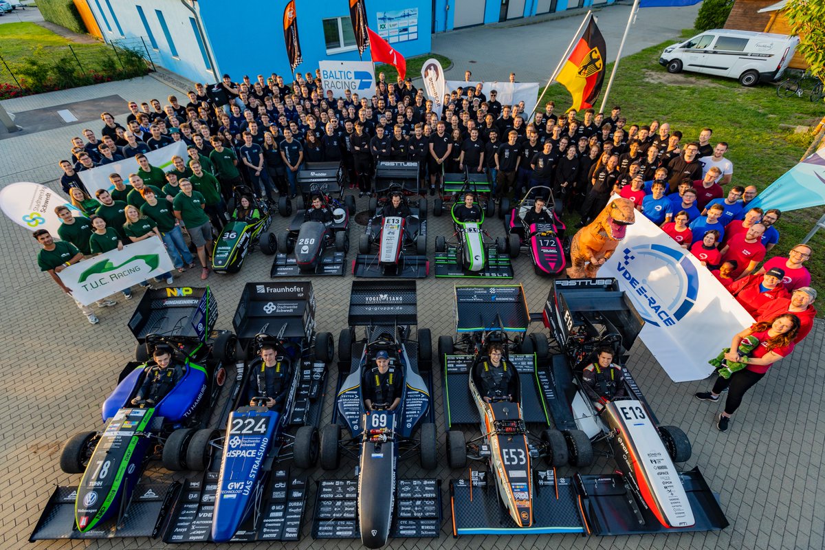 RaceyardE's tweet photo. The weekend before last, we brought our T-Kiel A 23 E to the VDE E-Race in Schwedt/Oder! 🏎️🧡 
Over four days, teams mainly from Northern Germany gathered to kick off the event summer at this fantastic pre-event.
1/4 🧵 https://t.co/moR3qehSFx