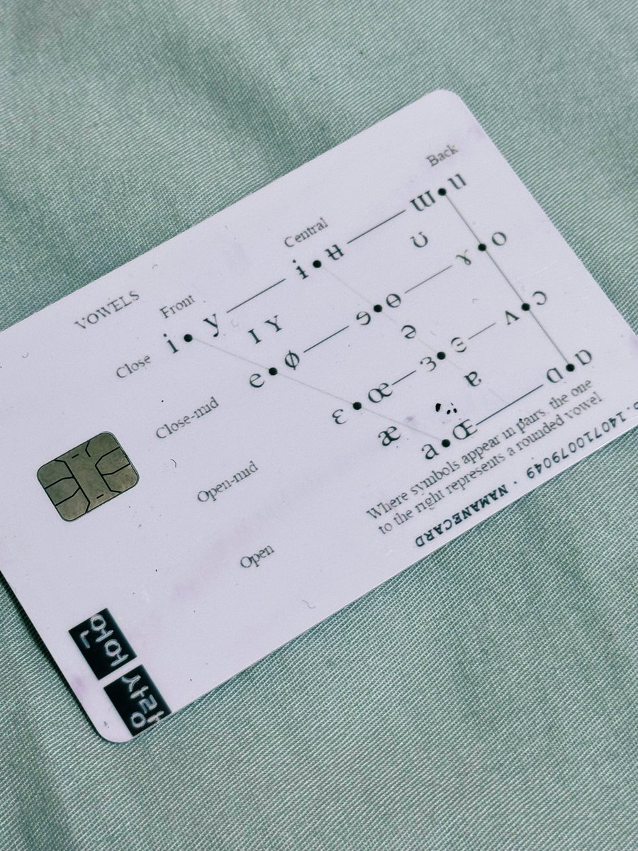 yuki7979seoul's tweet photo. WOW PASSがクレカからチャージが出来るようになったけどT-MONEYとして使う場合は依然として一旦現金を引き出してチャージしなくてはいけないので、そういう点ではカード1枚で海外クレカからチャージ&amp;そのまま交通カードの金額に転送できるNAMANEの方が利便性高いよな。自分の好きにデザインできるし。 https://t.co/2CCjma6mk1