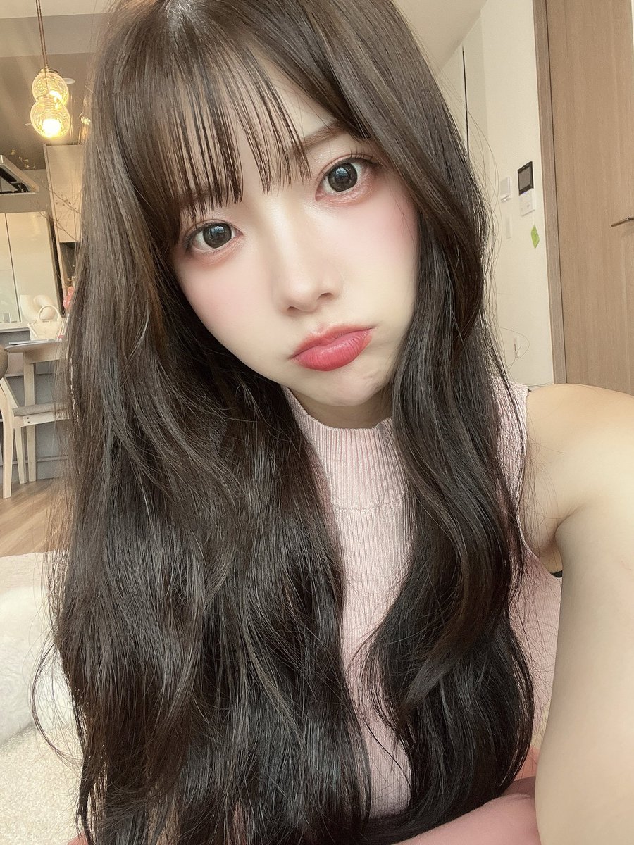 えみしゃん 顔タイプフェミニンだったので 髪型イメチェンしてみました♡♡ ㅤ