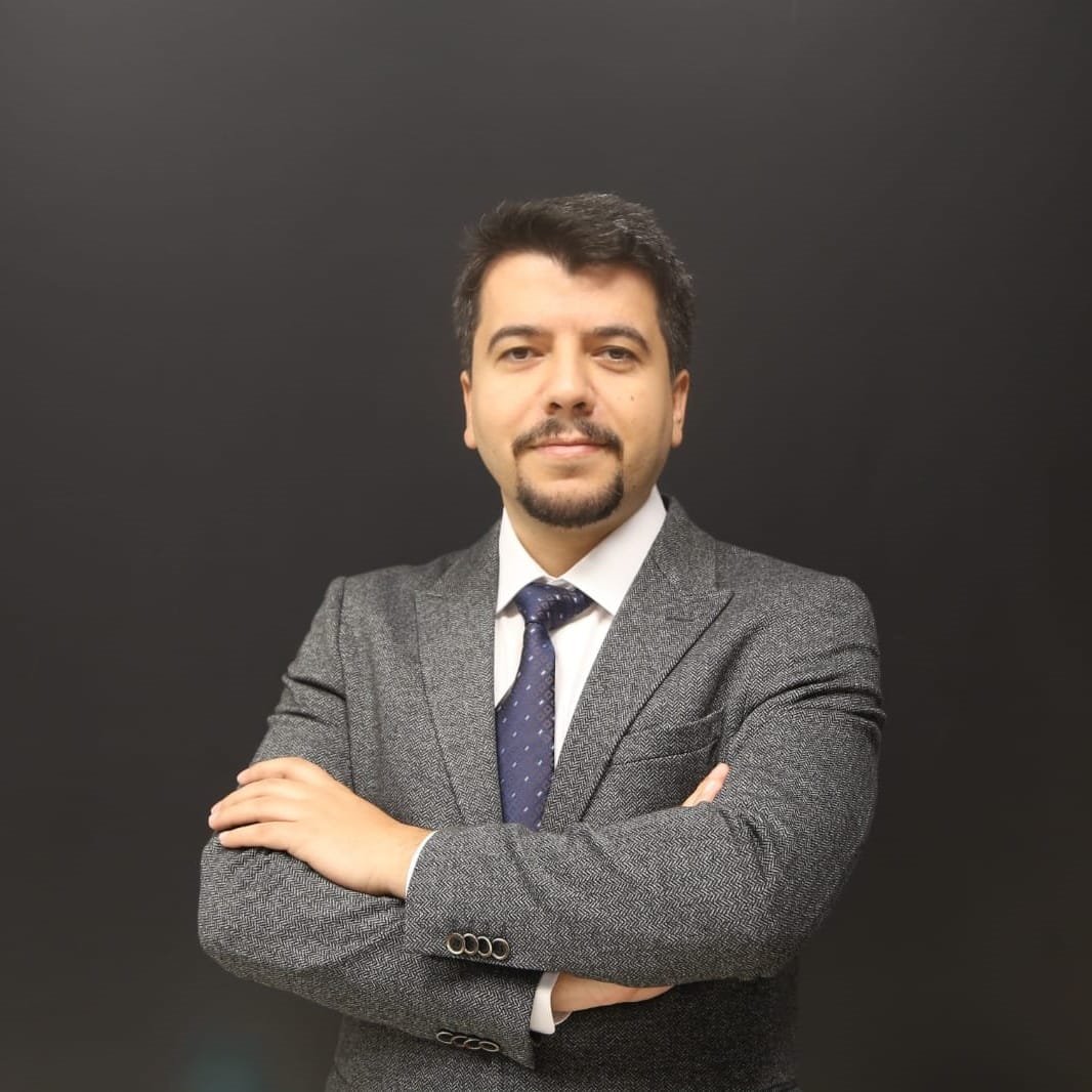 Harran_SBF's tweet photo. 24.06.2024 itibarıyla Fakültemiz dekan yardımcılığı görevine Fizyoterapi ve Rehabilitasyon bölümünden Dr.Öğr.Üyesi İsmail Palalı atanmıştır. 
Selma Kahraman hocamıza bugüne kadar gösterdiği üstün gayret için teşekkür eder,İsmail Palalı hocamıza yeni görevinde başarılar dileriz. https://t.co/edRgDc7mVS