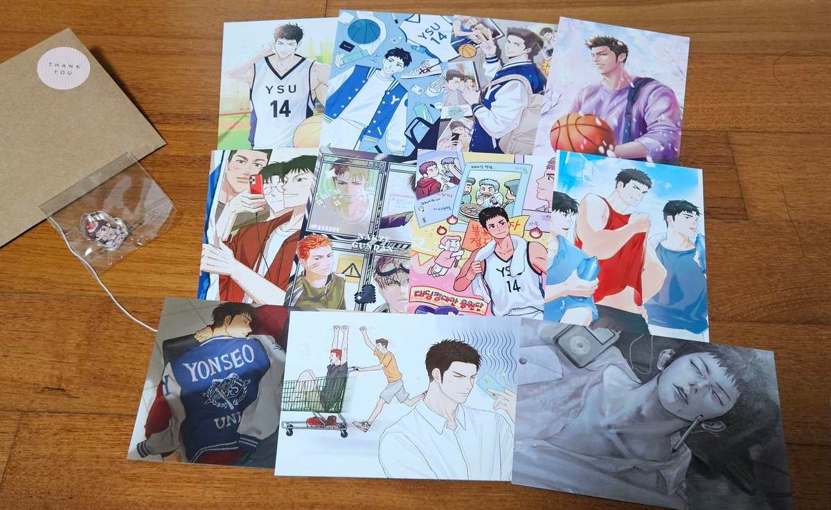 후기 이벤트 도착했어요~!!
평생 이런 운도 없었고 이벤트 당첨될 줄 몰랐는데 당첨되어서 1차로 놀라고 엄청난 구성에 2차로 놀랐어요♡ 엽서 하나하나 너무 이쁘고 포장도 정성 가득해서 보는 내내 기분 좋았습니다🥰 <a href="/140522_zip/">青春の記録(청춘의기록)</a>