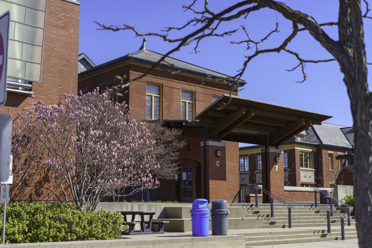 HumberPoly's tweet image. On #MultiDay we celebrate the richness and beauty of our diverse nation, and the important contributions that Canadians from different backgrounds have and continue to make to build a stronger, more diverse, and inclusive society. Happy Canadian Multiculturalism Day!