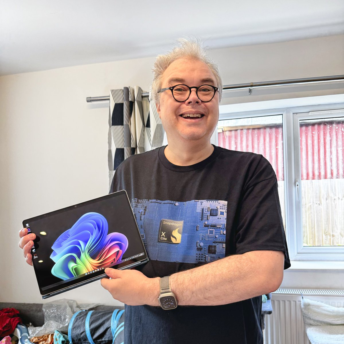 elitistreview's tweet image. It&apos;s my @Surface Pro 11 with a #SnapdragonXElite T-shirt - that&apos;s the throbbing core of my #CopilotPC!