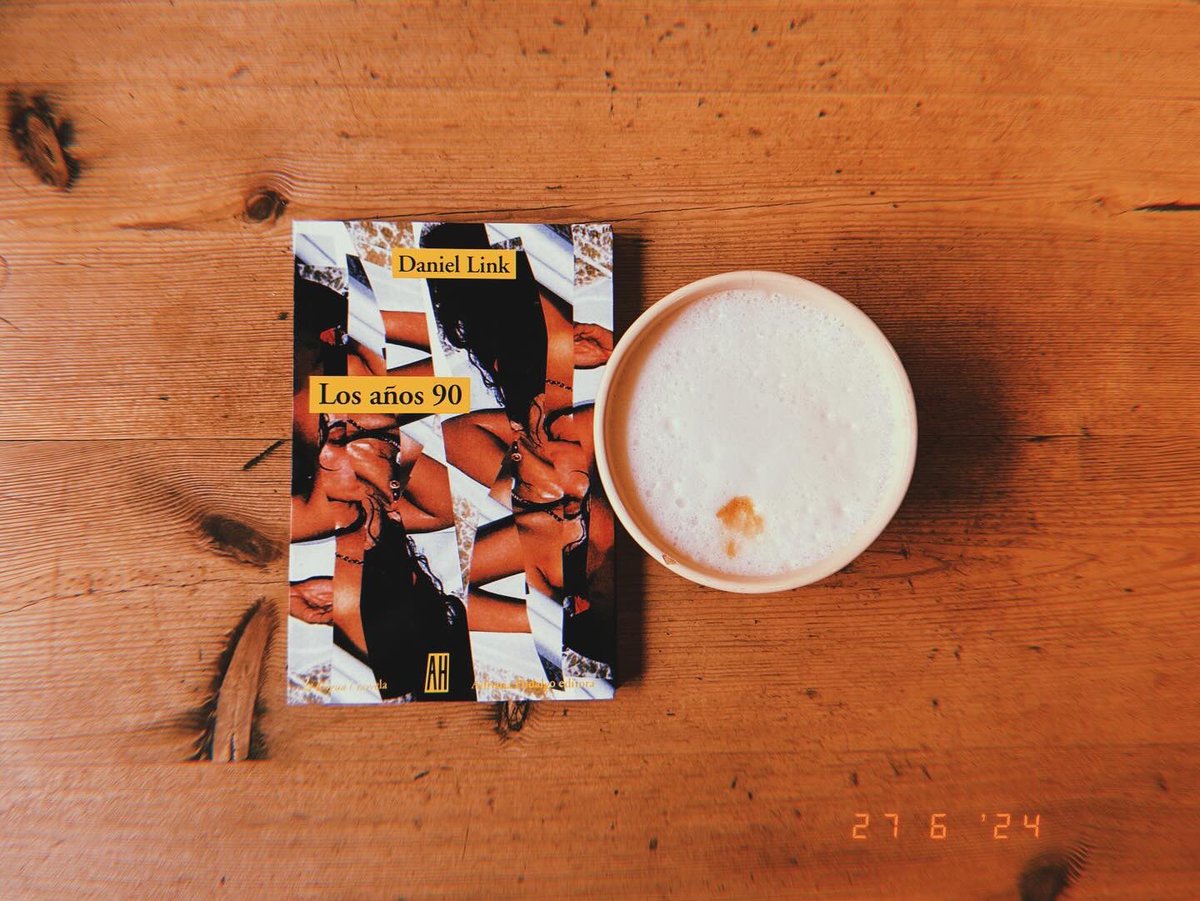 Hablo con Arturo. Me dice que está escribiendo un libro que se llama de tal manera (no me acuerdo). Arturo siempre empieza a escribir algo que ya tiene nombre. Si yo estuviera escribiendo un libro, pienso que se llamaría Diario de una señorita.

Los años 90
Daniel Link

📚✍🏻☕️🫶🏻