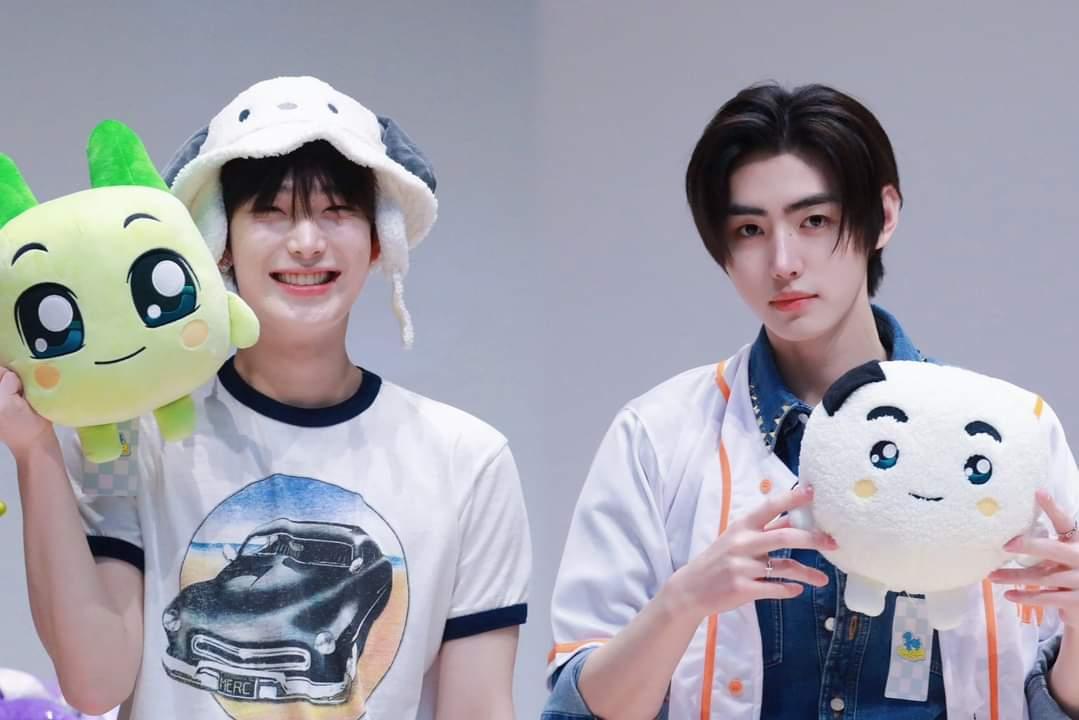 blueishHOON's tweet photo. @luvierai ANYTHING hahaha char https://t.co/hq4wIw8KSh