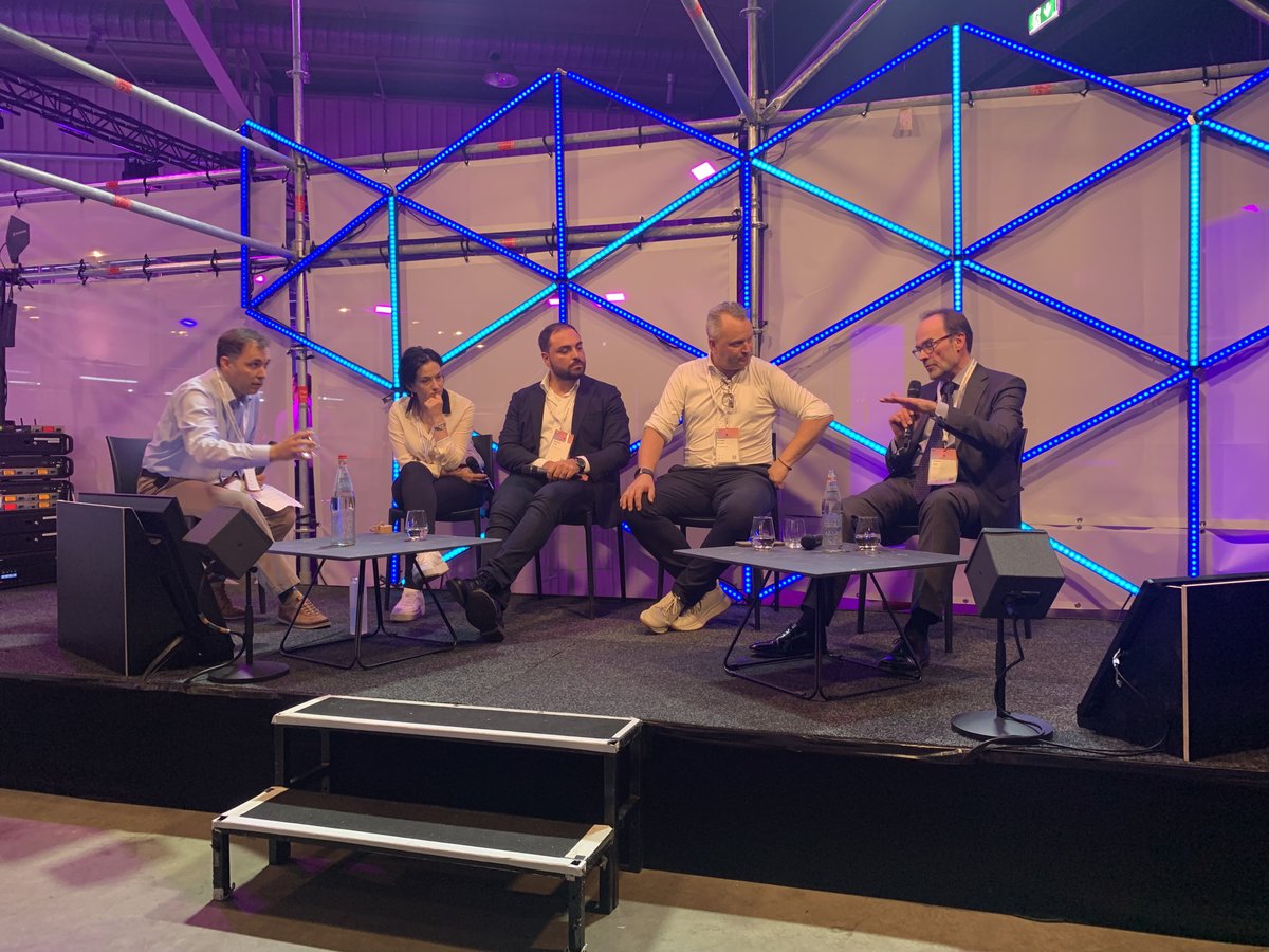 UE_Luxembourg's tweet photo. @Nexus2050Lux @Juha_Heikkila @DigitalEU At @Nexus2050Lux, @Juha_Heikkila from @DigitalEU discussed the risks associated to #AI, #DeepFakes and the EU’s role in regulation and international cooperation. The panel also addressed the dangers of #SocialProfiling and #disinformation. #Nexus2050 https://t.co/xiaA334MbL