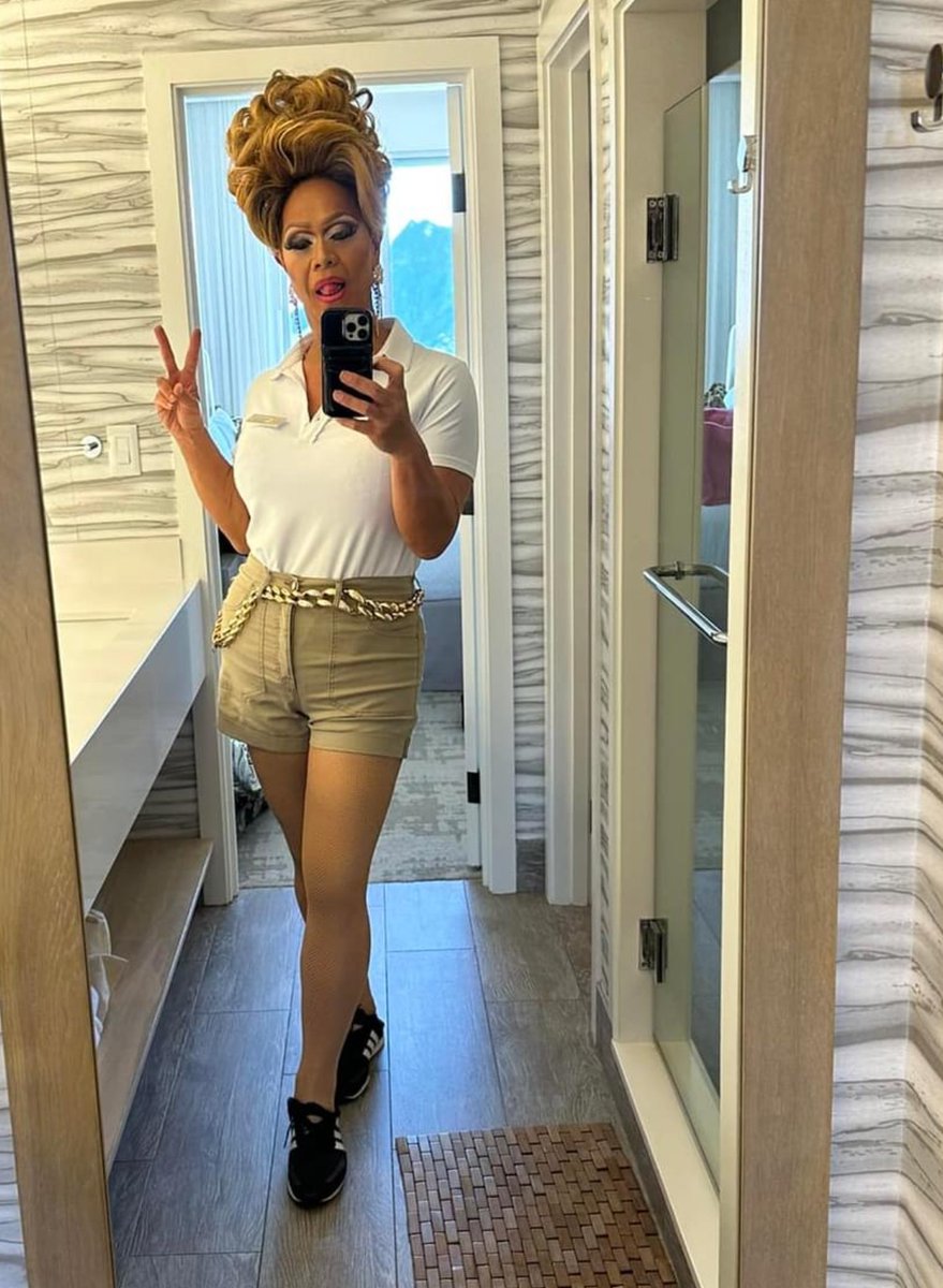 Beth Bourne tweet media