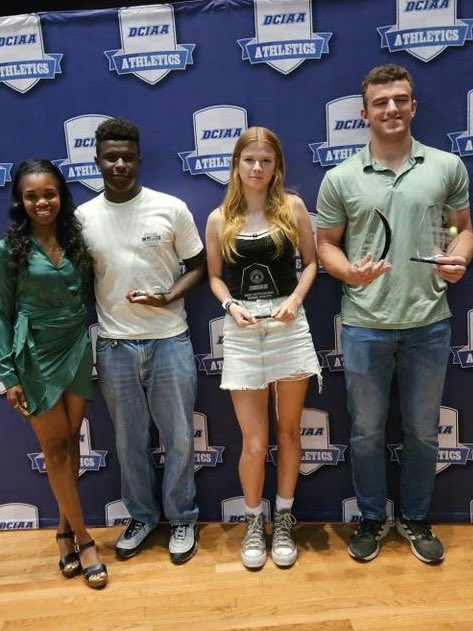 Tigers, please let out a huge #TigerRoar for our DCIAA Senior Athletes of the Year:

Nora Parson: Cross Country 
Duncan Stadler: Wrestling 
Rayhan Matovu: Swimming 
Casey Wood: Football 

Congratulations Tigers! This is definitely #TigerPride💚