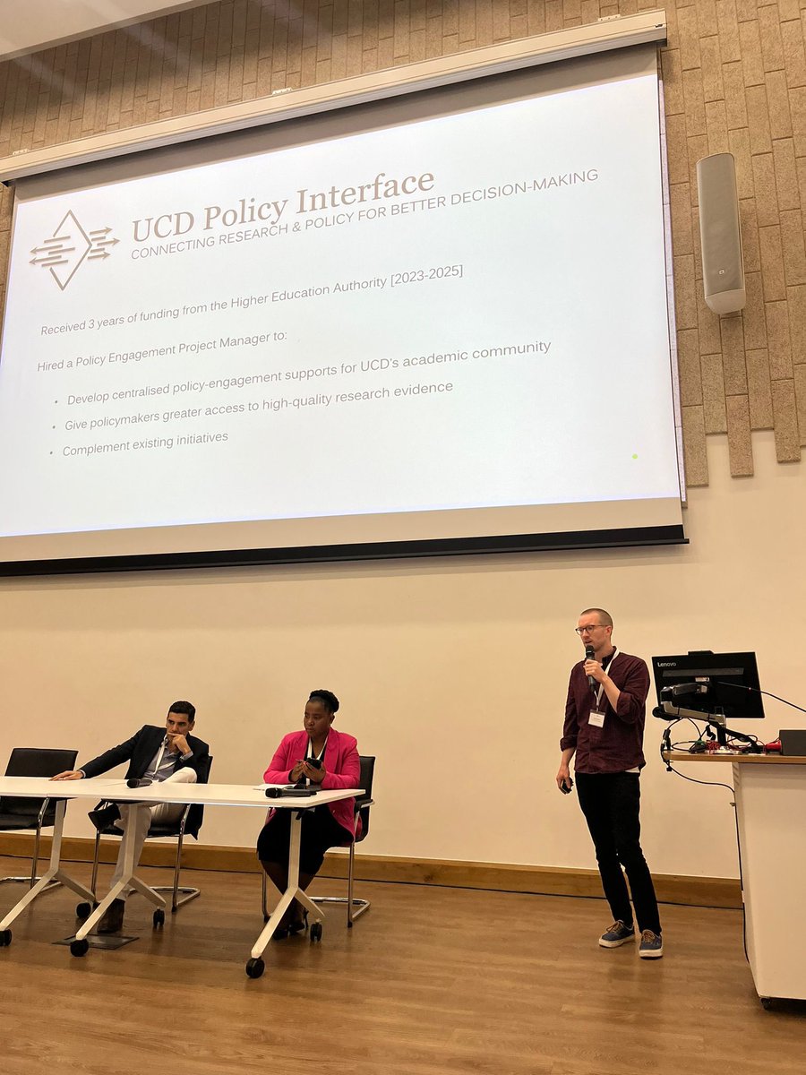 AesisNet's tweet image. Policy Engagement Director at UCD David Bennett shares how UCD concretely links policymakers with the public research system #aesis #IOS24