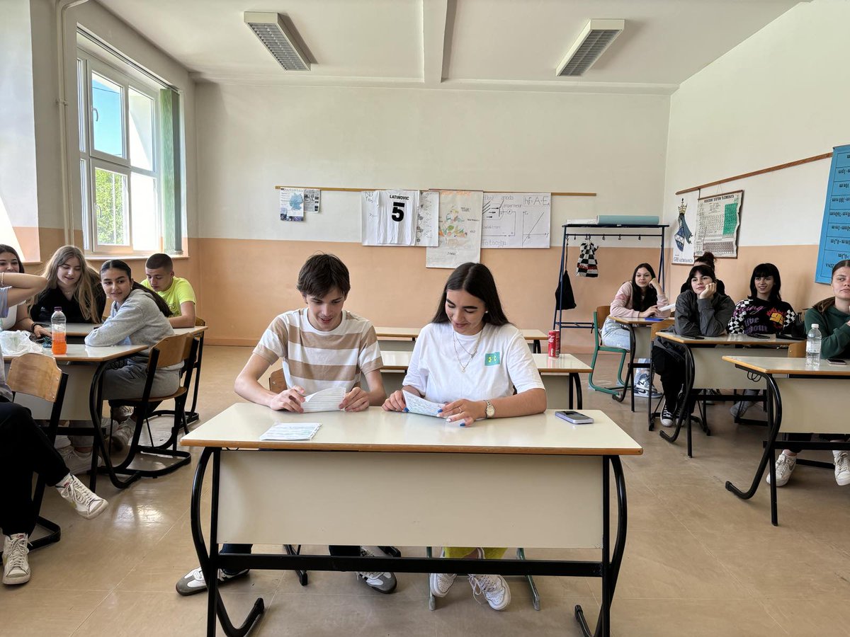 Klub kritičkog mišljenja i vrijednosti “KritikUm” je održao debatu!
Ova aktivnost je bila sjajan način za učenike da se razvije kritičko mišljenje, argumentacijske vještine i timski rad. 🌟
<a href="/UNPeacebuilding/">United Nations Peacebuilding</a>
<a href="/IOMBiH/">IOM Bosnia and Herzegovina</a>
<a href="/UNDPBiH/">UNDP in Bosnia and Herzegovina</a>