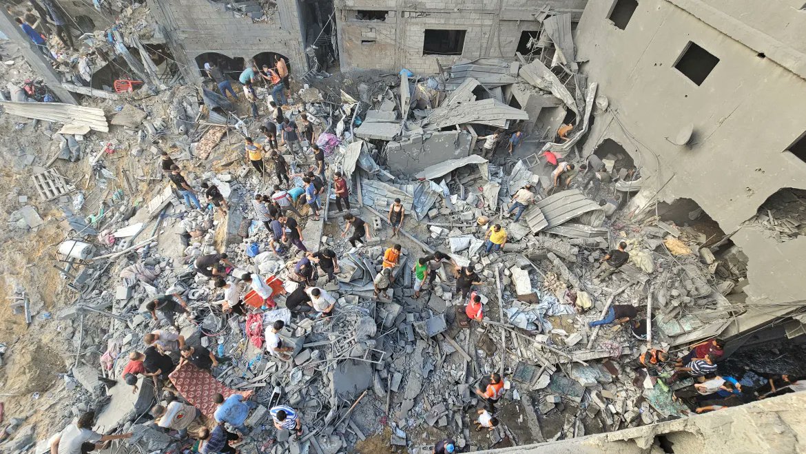 tayyabinvitati1's tweet photo. Demolishing Palestinian homes under the guise of security measures is a cruel injustice. This practice must end. #StopHomeDemolitions #JusticeForPalestine #HonorTheAgreement_SaveGaza
@GovtofPakistan @OfficialDGISPR https://t.co/7GO6rs9fWV