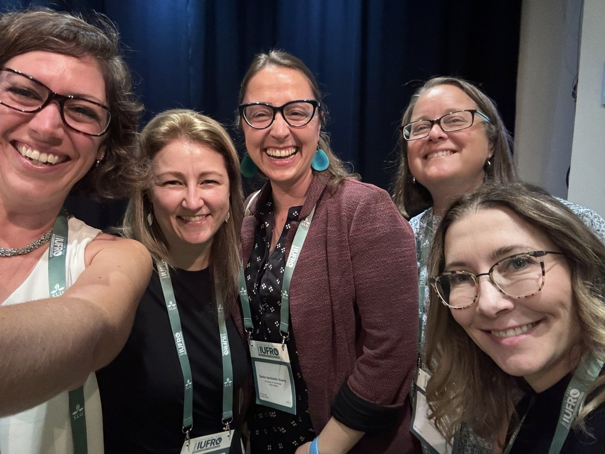 TreeHealthDoc's tweet image. One of the best parts of #IUFRO2024 conference is the fact that I get a chance to hang out with these amazing ladies focusing on #forest #pathology across the globe 🌏. #womeninSTEM 

@IreneBarnes19 
@LabVillari 
@michellecleary
@IUFROdivision7
